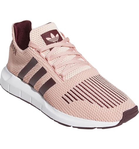 women's Adidas swift run casual